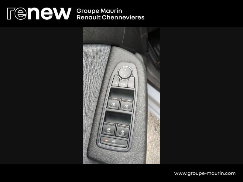 RENAULT Clio d’occasion à vendre à CHENNEVIÈRES-SUR-MARNE chez ADP - SOVEA 94 (Photo 17)