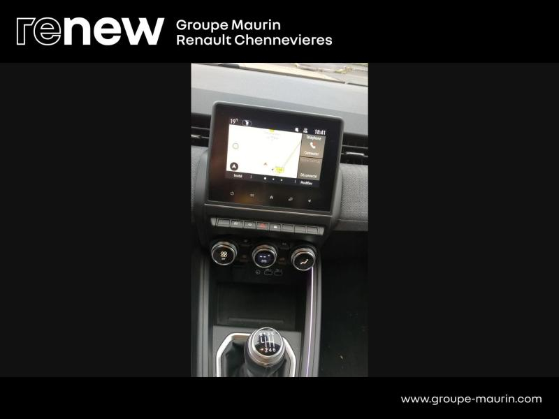 RENAULT Clio d’occasion à vendre à CHENNEVIÈRES-SUR-MARNE chez ADP - SOVEA 94 (Photo 19)