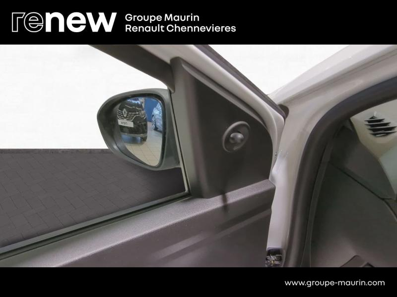 DACIA Sandero d’occasion à vendre à CHENNEVIÈRES-SUR-MARNE chez ADP - SOVEA 94 (Photo 16)