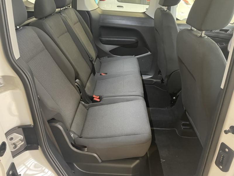 VOLKSWAGEN Caddy d’occasion à vendre à CHENNEVIÈRES-SUR-MARNE chez ADP - SOVEA 94 (Photo 11)