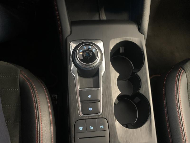 FORD Kuga d’occasion à vendre à CHENNEVIÈRES-SUR-MARNE chez ADP - SOVEA 94 (Photo 18)