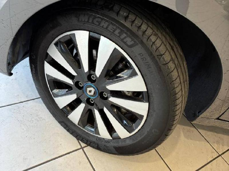 RENAULT Twingo d’occasion à vendre à CHENNEVIÈRES-SUR-MARNE chez ADP - SOVEA 94 (Photo 9)