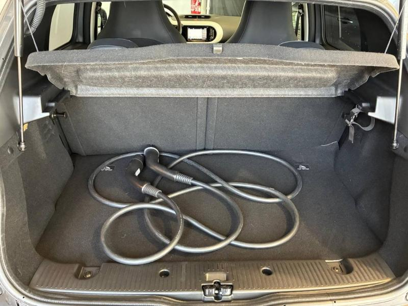 RENAULT Twingo d’occasion à vendre à CHENNEVIÈRES-SUR-MARNE chez ADP - SOVEA 94 (Photo 16)