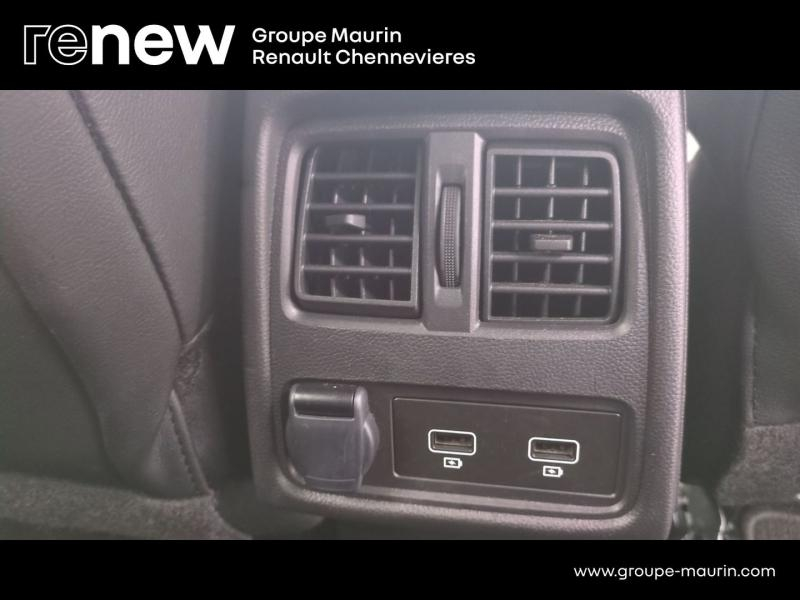 RENAULT Captur d’occasion à vendre à CHENNEVIÈRES-SUR-MARNE chez ADP - SOVEA 94 (Photo 14)