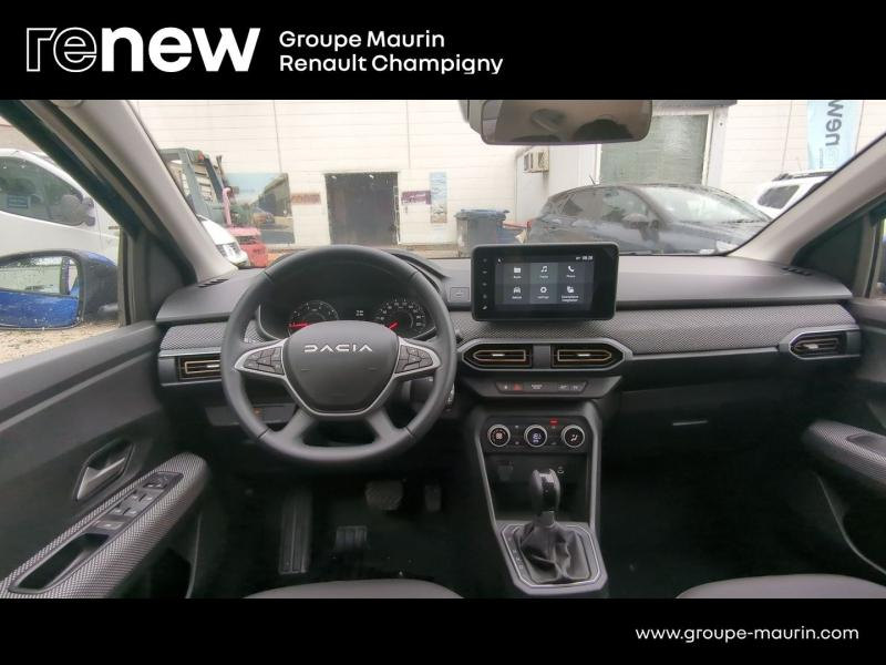 DACIA Sandero d’occasion à vendre à CHENNEVIÈRES-SUR-MARNE chez ADP - SOVEA 94 (Photo 8)