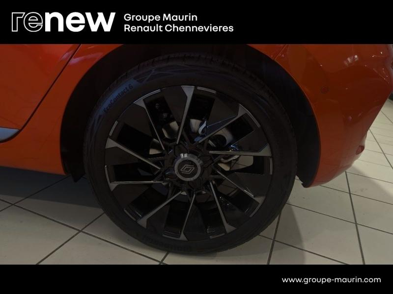 RENAULT Clio d’occasion à vendre à CHENNEVIÈRES-SUR-MARNE chez ADP - SOVEA 94 (Photo 18)