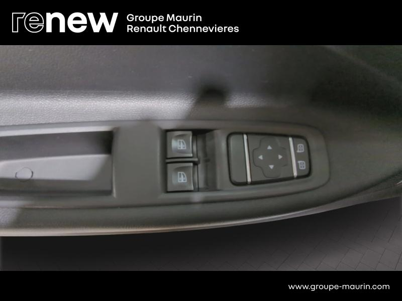 RENAULT Zoe d’occasion à vendre à CHENNEVIÈRES-SUR-MARNE chez ADP - SOVEA 94 (Photo 11)