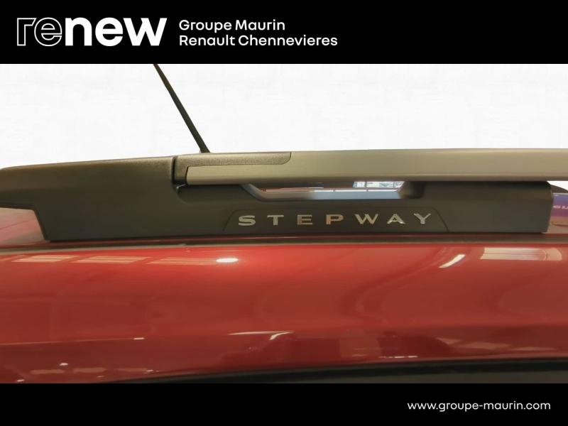 DACIA Sandero d’occasion à vendre à CHENNEVIÈRES-SUR-MARNE chez ADP - SOVEA 94 (Photo 15)