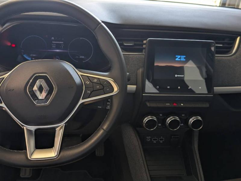 RENAULT Zoe d’occasion à vendre à CHENNEVIÈRES-SUR-MARNE chez ADP - SOVEA 94 (Photo 8)