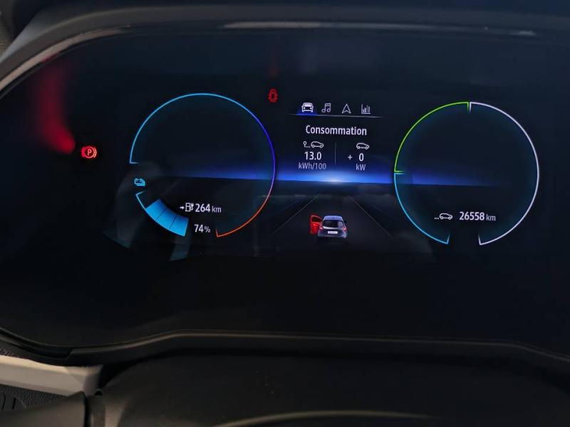 RENAULT Zoe d’occasion à vendre à CHENNEVIÈRES-SUR-MARNE chez ADP - SOVEA 94 (Photo 9)