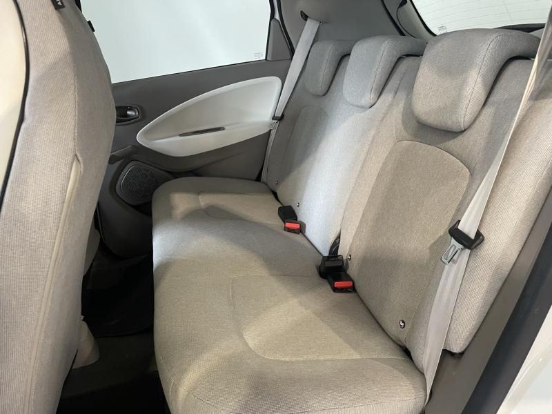 RENAULT Zoe d’occasion à vendre à CHENNEVIÈRES-SUR-MARNE chez ADP - SOVEA 94 (Photo 6)
