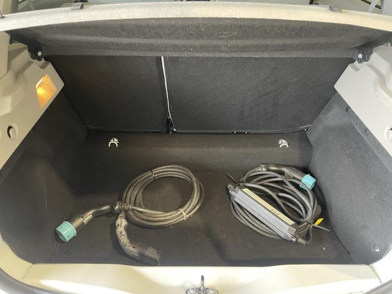 RENAULT Zoe d’occasion à vendre à CHENNEVIÈRES-SUR-MARNE chez ADP - SOVEA 94 (Photo 14)