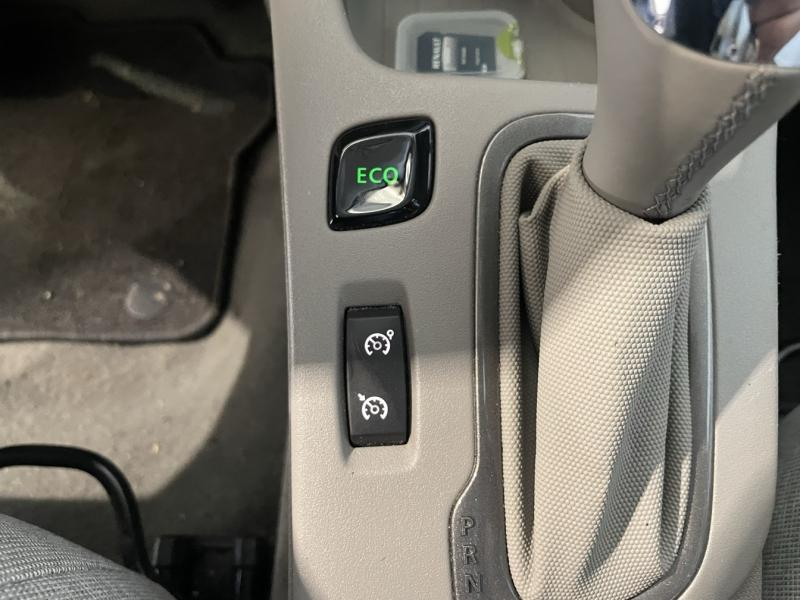 RENAULT Zoe d’occasion à vendre à CHENNEVIÈRES-SUR-MARNE chez ADP - SOVEA 94 (Photo 18)