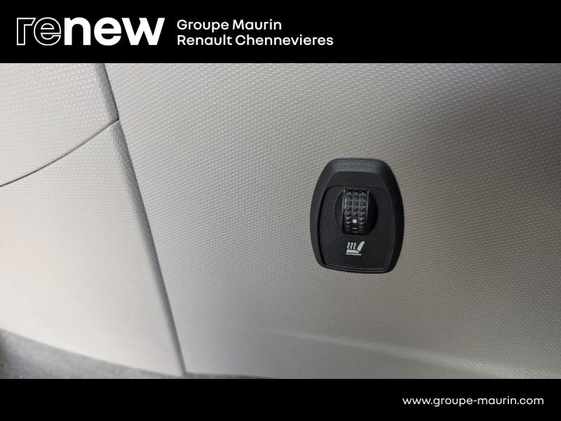 RENAULT Zoe d’occasion à vendre à CHENNEVIÈRES-SUR-MARNE chez ADP - SOVEA 94 (Photo 17)