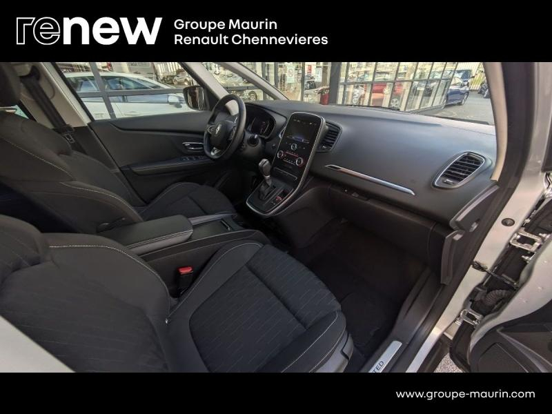 RENAULT Scenic d’occasion à vendre à CHENNEVIÈRES-SUR-MARNE chez ADP - SOVEA 94 (Photo 17)
