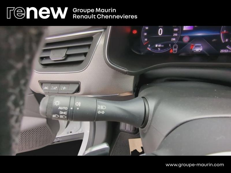 RENAULT Arkana d’occasion à vendre à CHENNEVIÈRES-SUR-MARNE chez ADP - SOVEA 94 (Photo 16)
