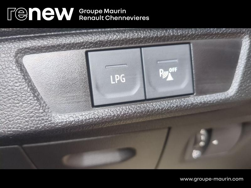 DACIA Sandero d’occasion à vendre à CHENNEVIÈRES-SUR-MARNE chez ADP - SOVEA 94 (Photo 13)