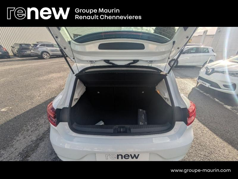 RENAULT Clio d’occasion à vendre à CHENNEVIÈRES-SUR-MARNE chez ADP - SOVEA 94 (Photo 13)