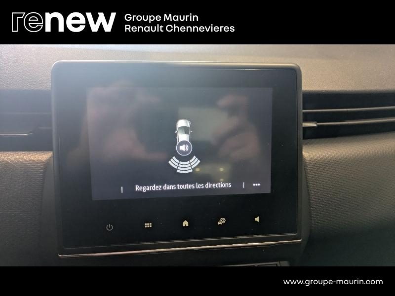 RENAULT Clio d’occasion à vendre à CHENNEVIÈRES-SUR-MARNE chez ADP - SOVEA 94 (Photo 20)