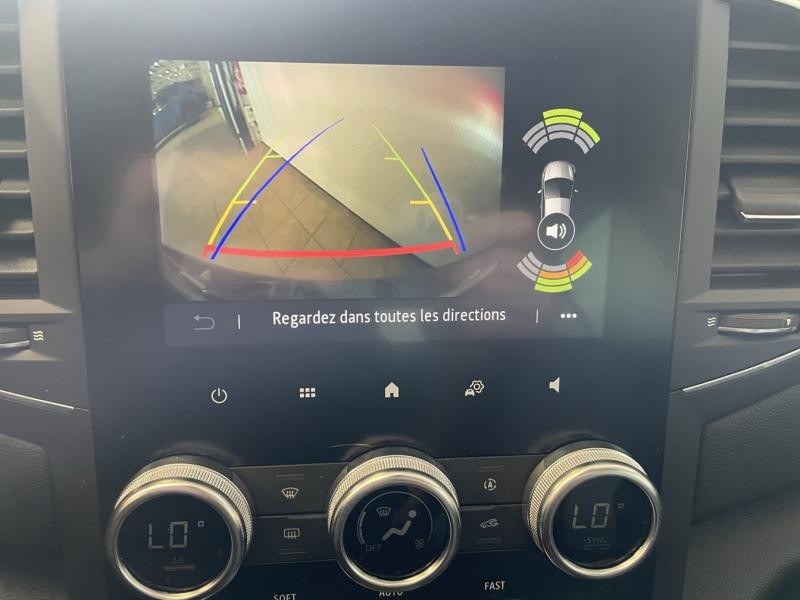 RENAULT Megane d’occasion à vendre à CHENNEVIÈRES-SUR-MARNE chez ADP - SOVEA 94 (Photo 15)