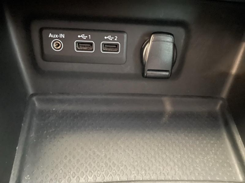 RENAULT Megane d’occasion à vendre à CHENNEVIÈRES-SUR-MARNE chez ADP - SOVEA 94 (Photo 17)