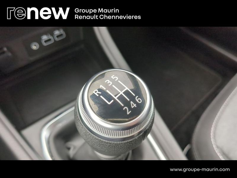 RENAULT Captur d’occasion à vendre à CHENNEVIÈRES-SUR-MARNE chez ADP - SOVEA 94 (Photo 20)