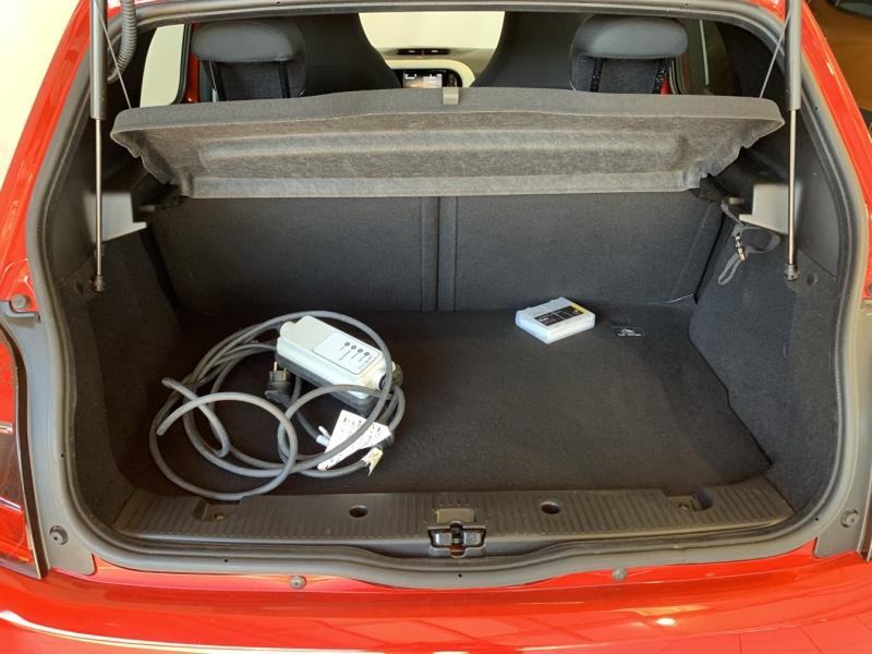 RENAULT Twingo d’occasion à vendre à CHENNEVIÈRES-SUR-MARNE chez ADP - SOVEA 94 (Photo 10)