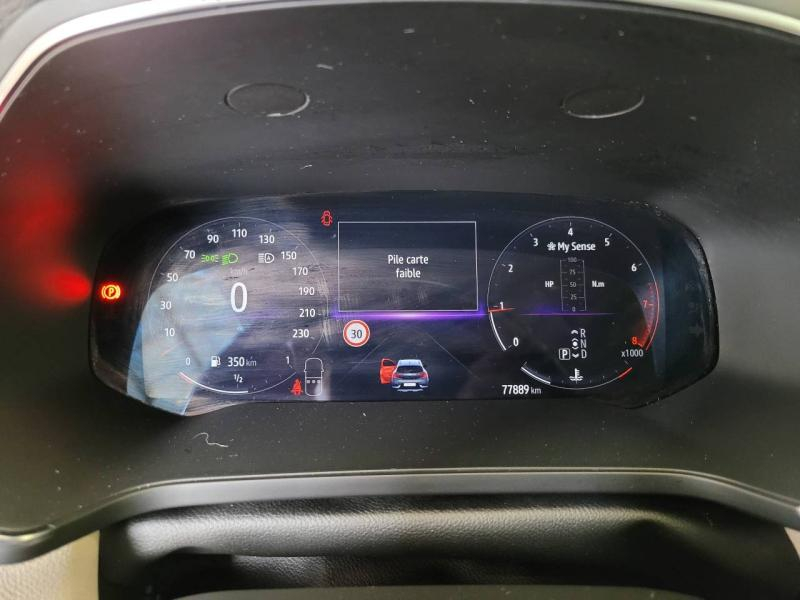 RENAULT Captur d’occasion à vendre à CHENNEVIÈRES-SUR-MARNE chez ADP - SOVEA 94 (Photo 10)