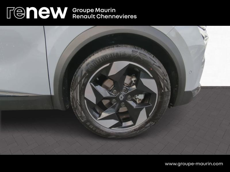 RENAULT Captur d’occasion à vendre à CHENNEVIÈRES-SUR-MARNE chez ADP - SOVEA 94 (Photo 18)