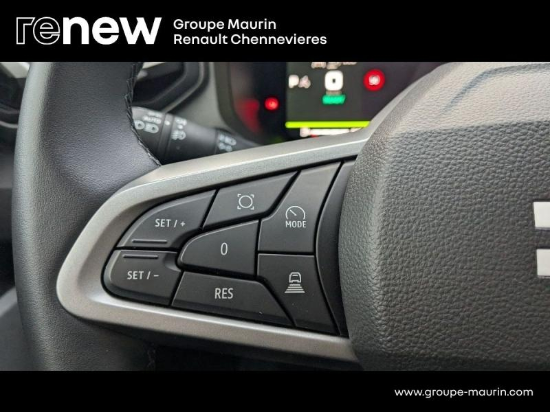 DACIA  d’occasion à vendre à CHENNEVIÈRES-SUR-MARNE chez ADP - SOVEA 94 (Photo 12)