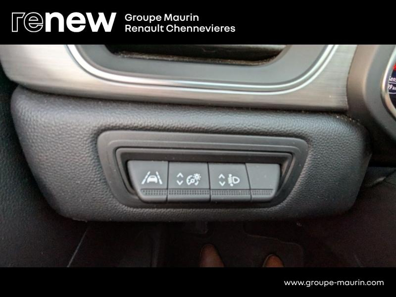 RENAULT Captur d’occasion à vendre à CHENNEVIÈRES-SUR-MARNE chez ADP - SOVEA 94 (Photo 13)