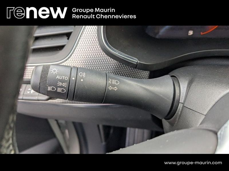 RENAULT Arkana d’occasion à vendre à CHENNEVIÈRES-SUR-MARNE chez ADP - SOVEA 94 (Photo 15)
