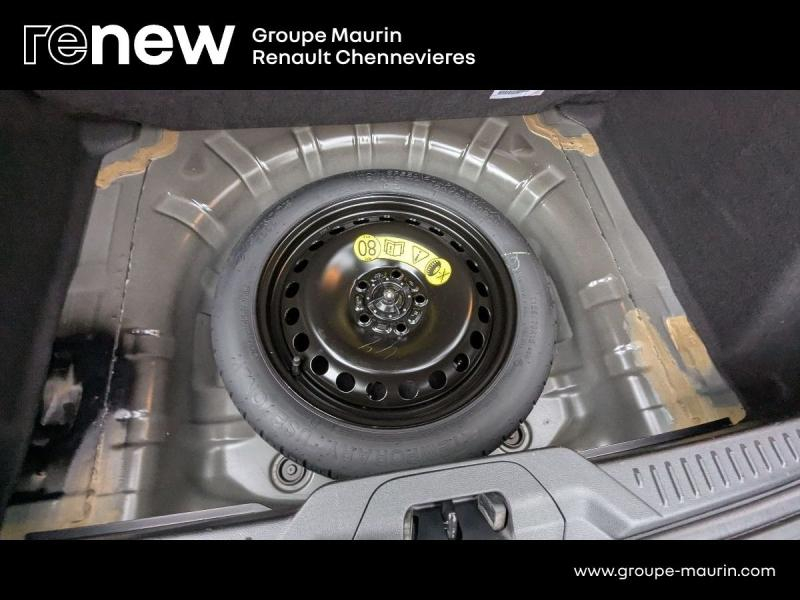 FORD Focus d’occasion à vendre à CHENNEVIÈRES-SUR-MARNE chez ADP - SOVEA 94 (Photo 12)