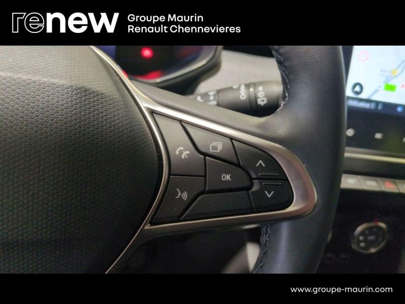 RENAULT Clio d’occasion à vendre à CHENNEVIÈRES-SUR-MARNE chez ADP - SOVEA 94 (Photo 18)