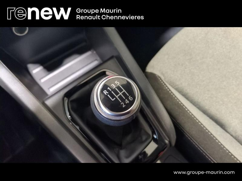 RENAULT Clio d’occasion à vendre à CHENNEVIÈRES-SUR-MARNE chez ADP - SOVEA 94 (Photo 20)