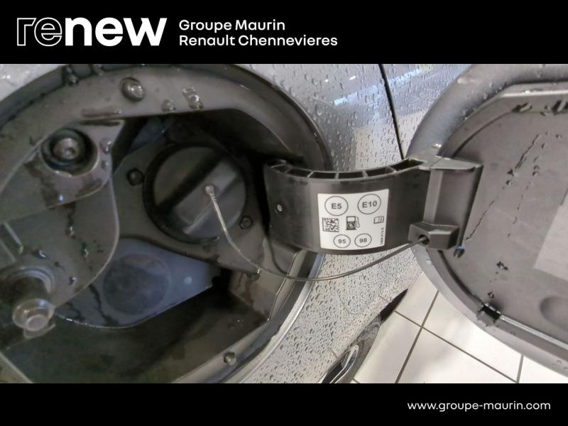 RENAULT Clio d’occasion à vendre à CHENNEVIÈRES-SUR-MARNE chez ADP - SOVEA 94 (Photo 17)