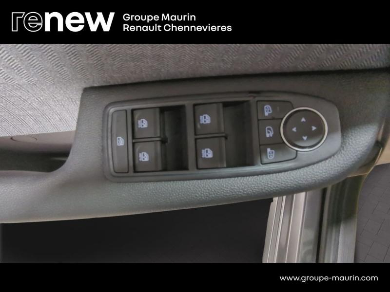 RENAULT Clio d’occasion à vendre à CHENNEVIÈRES-SUR-MARNE chez ADP - SOVEA 94 (Photo 20)