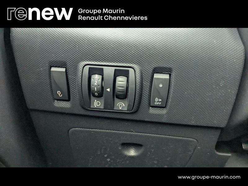 RENAULT Zoe d’occasion à vendre à CHENNEVIÈRES-SUR-MARNE chez ADP - SOVEA 94 (Photo 17)