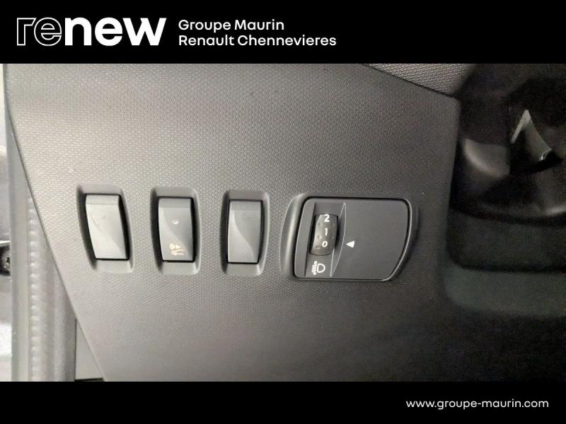 RENAULT Twingo d’occasion à vendre à CHENNEVIÈRES-SUR-MARNE chez ADP - SOVEA 94 (Photo 19)