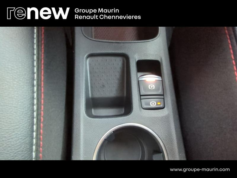 RENAULT Captur d’occasion à vendre à CHENNEVIÈRES-SUR-MARNE chez ADP - SOVEA 94 (Photo 18)