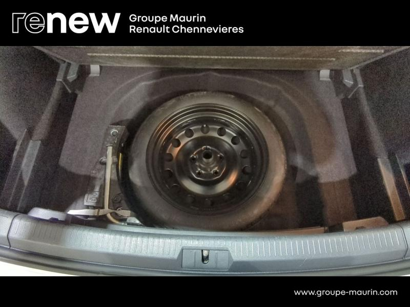 VOLKSWAGEN Golf d’occasion à vendre à CHENNEVIÈRES-SUR-MARNE chez ADP - SOVEA 94 (Photo 11)