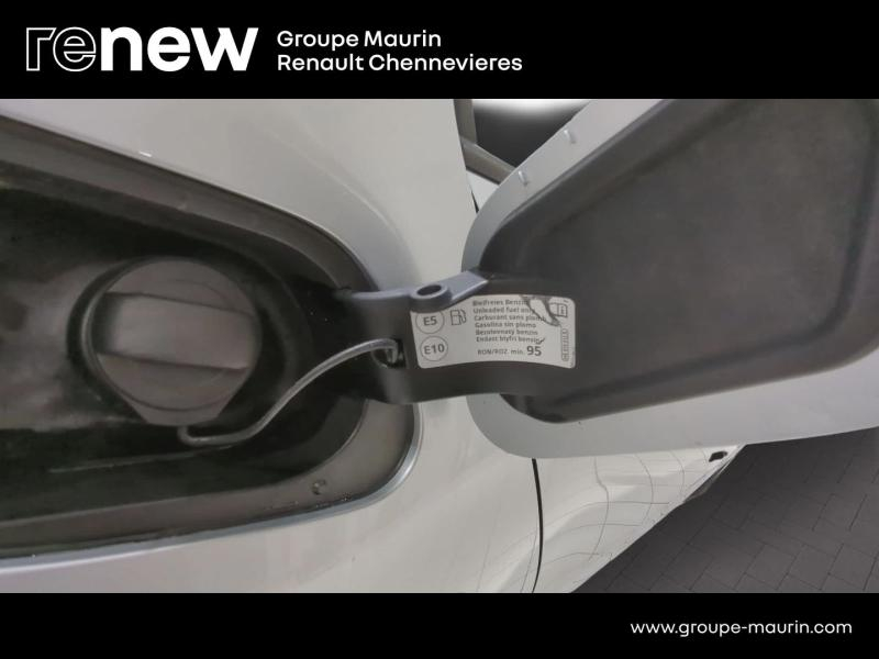 VOLKSWAGEN Golf d’occasion à vendre à CHENNEVIÈRES-SUR-MARNE chez ADP - SOVEA 94 (Photo 12)