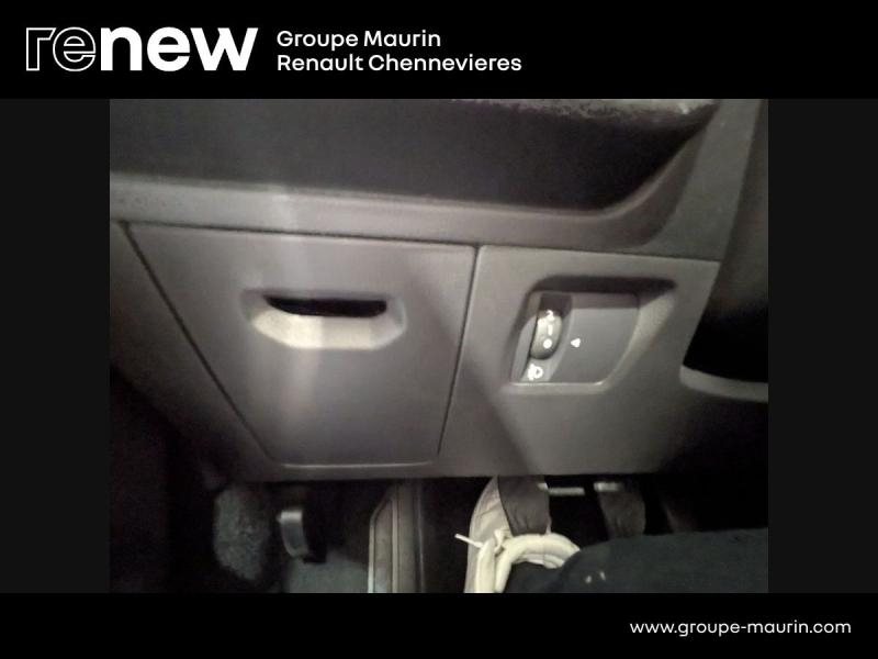 DACIA Sandero d’occasion à vendre à CHENNEVIÈRES-SUR-MARNE chez ADP - SOVEA 94 (Photo 17)