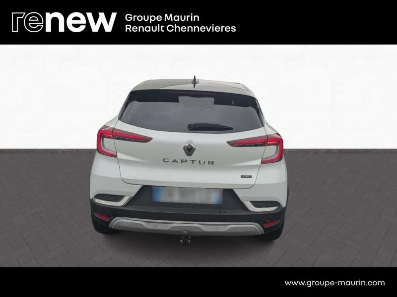 RENAULT Captur d’occasion à vendre à CHENNEVIÈRES-SUR-MARNE chez ADP - SOVEA 94 (Photo 6)