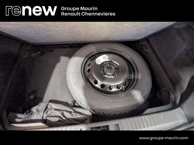 RENAULT Captur d’occasion à vendre à CHENNEVIÈRES-SUR-MARNE chez ADP - SOVEA 94 (Photo 13)