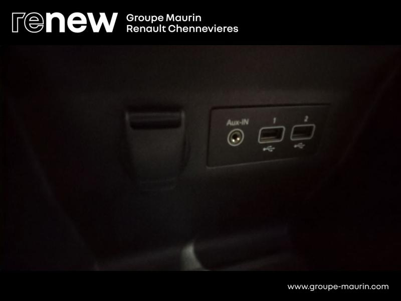 RENAULT Clio d’occasion à vendre à CHENNEVIÈRES-SUR-MARNE chez ADP - SOVEA 94 (Photo 20)