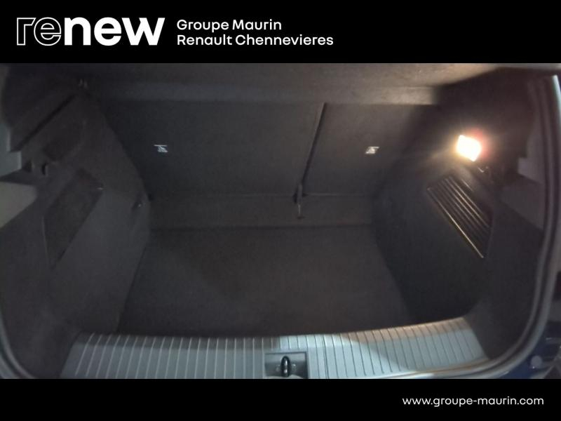 RENAULT Megane d’occasion à vendre à CHENNEVIÈRES-SUR-MARNE chez ADP - SOVEA 94 (Photo 13)