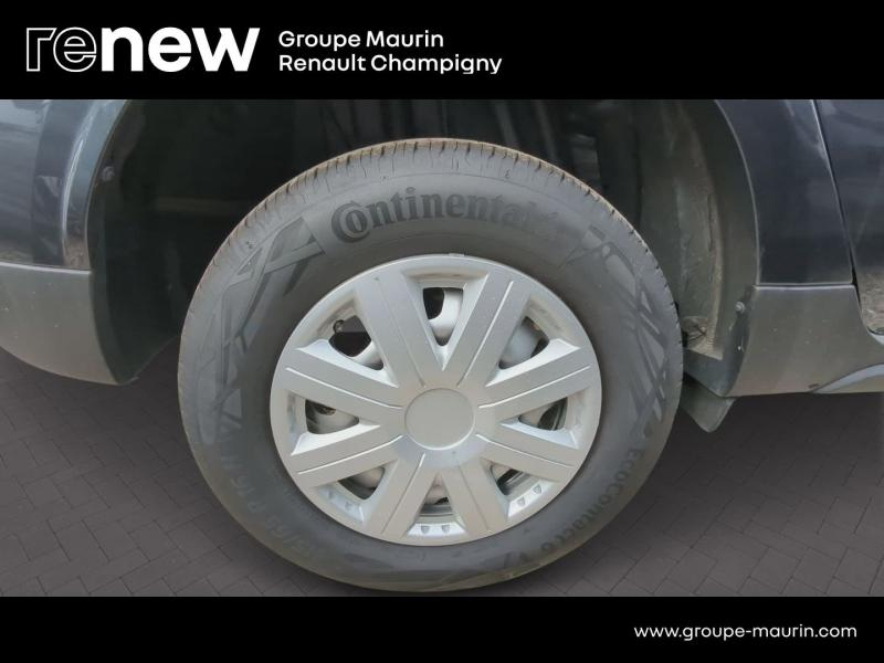 DACIA Duster d’occasion à vendre à CHENNEVIÈRES-SUR-MARNE chez ADP - SOVEA 94 (Photo 17)