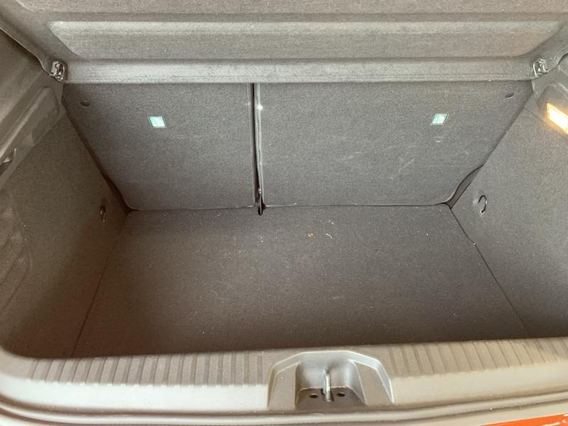 RENAULT Clio d’occasion à vendre à CHENNEVIÈRES-SUR-MARNE chez ADP - SOVEA 94 (Photo 9)