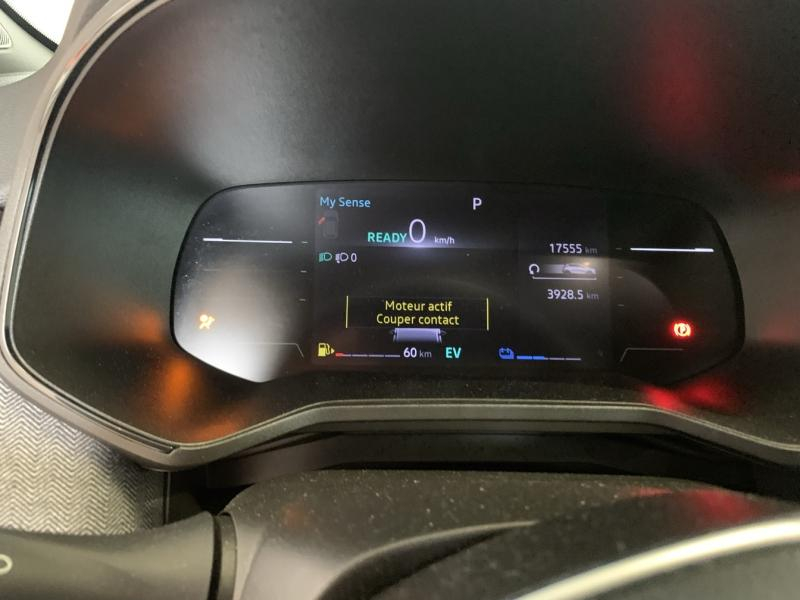 RENAULT Clio d’occasion à vendre à CHENNEVIÈRES-SUR-MARNE chez ADP - SOVEA 94 (Photo 10)